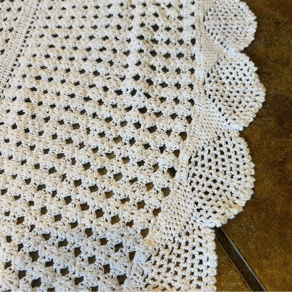 Vintage Tablecloth Handknit 57” Boho French Country White Round Scalloped Edge